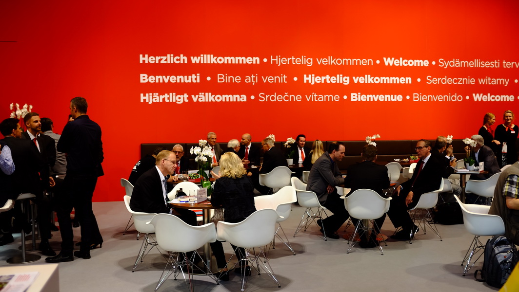 Business Fotografie in der Arztpraxis. Mitarbeiterfotos in Ihren Räumlichkeiten.