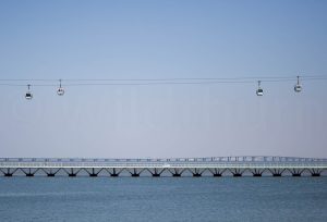 Produkt: Wandbild Urbane Seilbahn Architektur