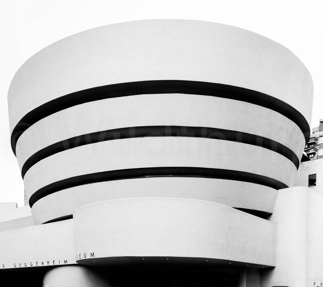 Guggenheim New York Fotografie in schwarz weiß. Ab 39,50 € als Fine Art Bild zur Wandgestaltung erhältlich.